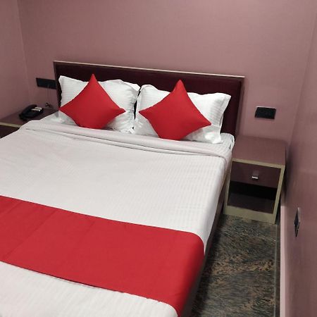 Oyo 16871 Anant Home Stay Σιλόνγκ Εξωτερικό φωτογραφία