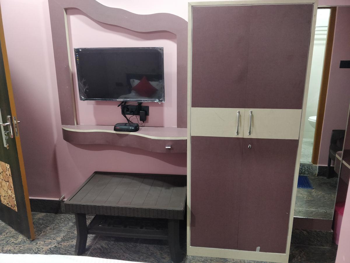 Oyo 16871 Anant Home Stay Σιλόνγκ Εξωτερικό φωτογραφία