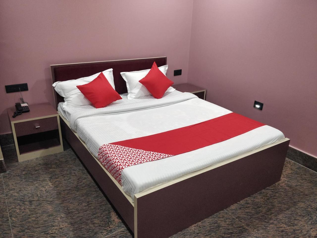 Oyo 16871 Anant Home Stay Σιλόνγκ Εξωτερικό φωτογραφία